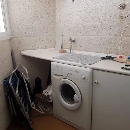 Apto Con Piscina. No Uses Coche Vacaciones. Apartment